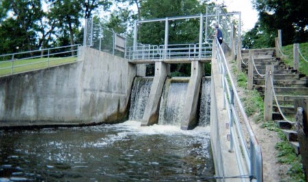 The dam on Hell Creek