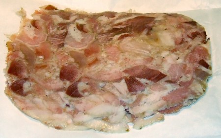 Deli-style coarsely chopped head cheese