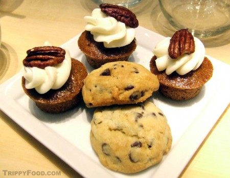 The cutest carrot cakes and chocolate chip cookies ever