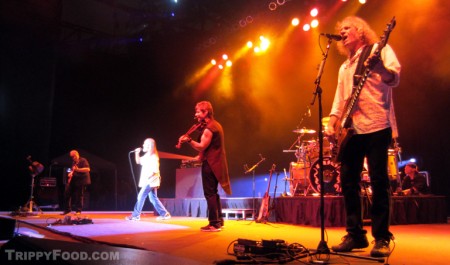 A stripped-down Kansas hits the Pacific Amphitheatre stage