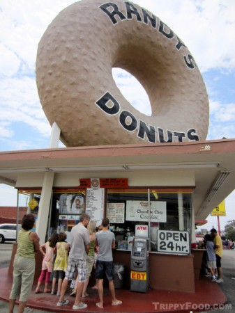 World-famous Randy's Donuts in Inglewood CA