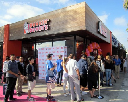 The line stretching down Santa Monica's 12th Street